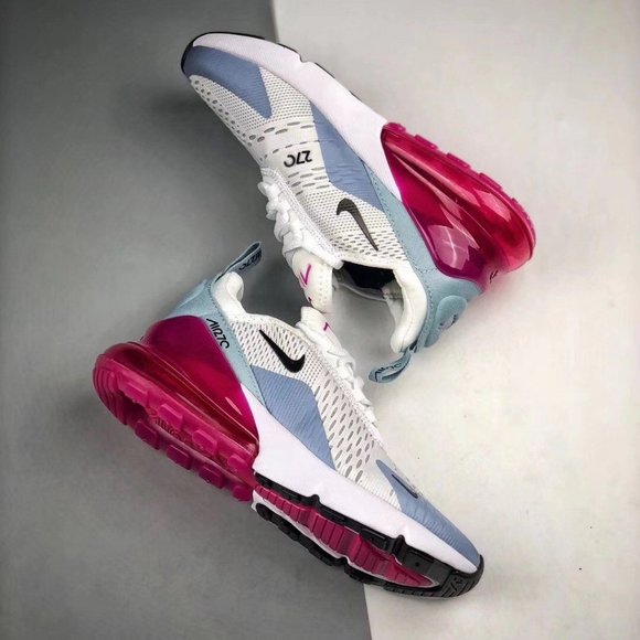 Nike Shoes - Nike Air Max 270